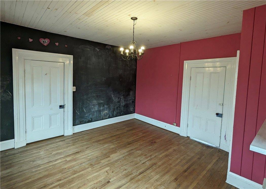 271 Manor Rd, Salem Township - WML, PA 15626