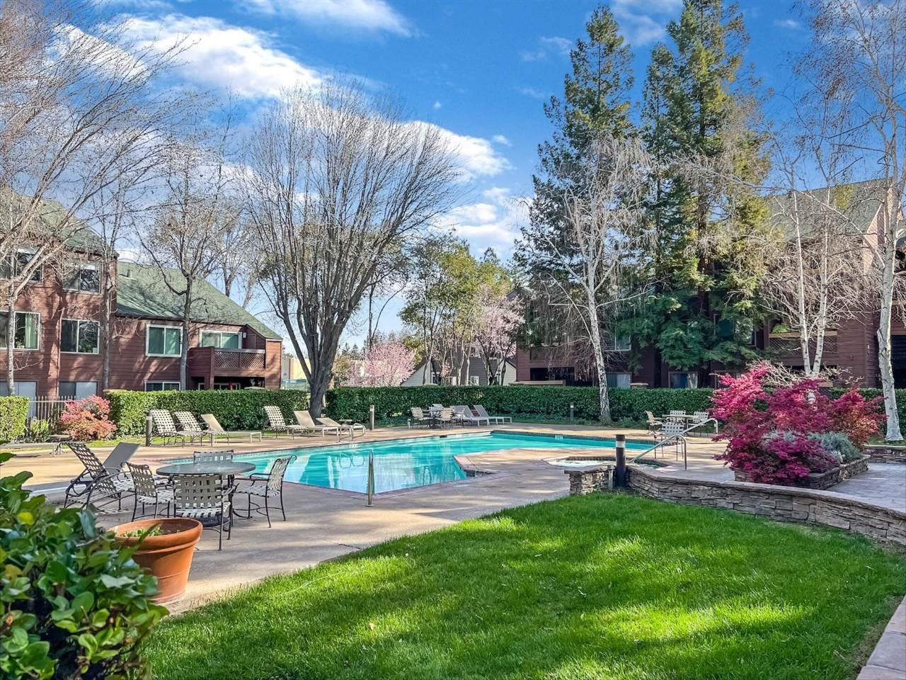 1088 Yarwood CT, San Jose, CA 95128