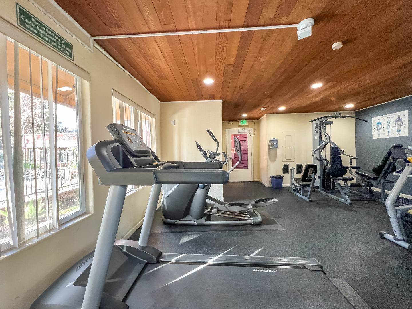 1088 Yarwood CT, San Jose, CA 95128