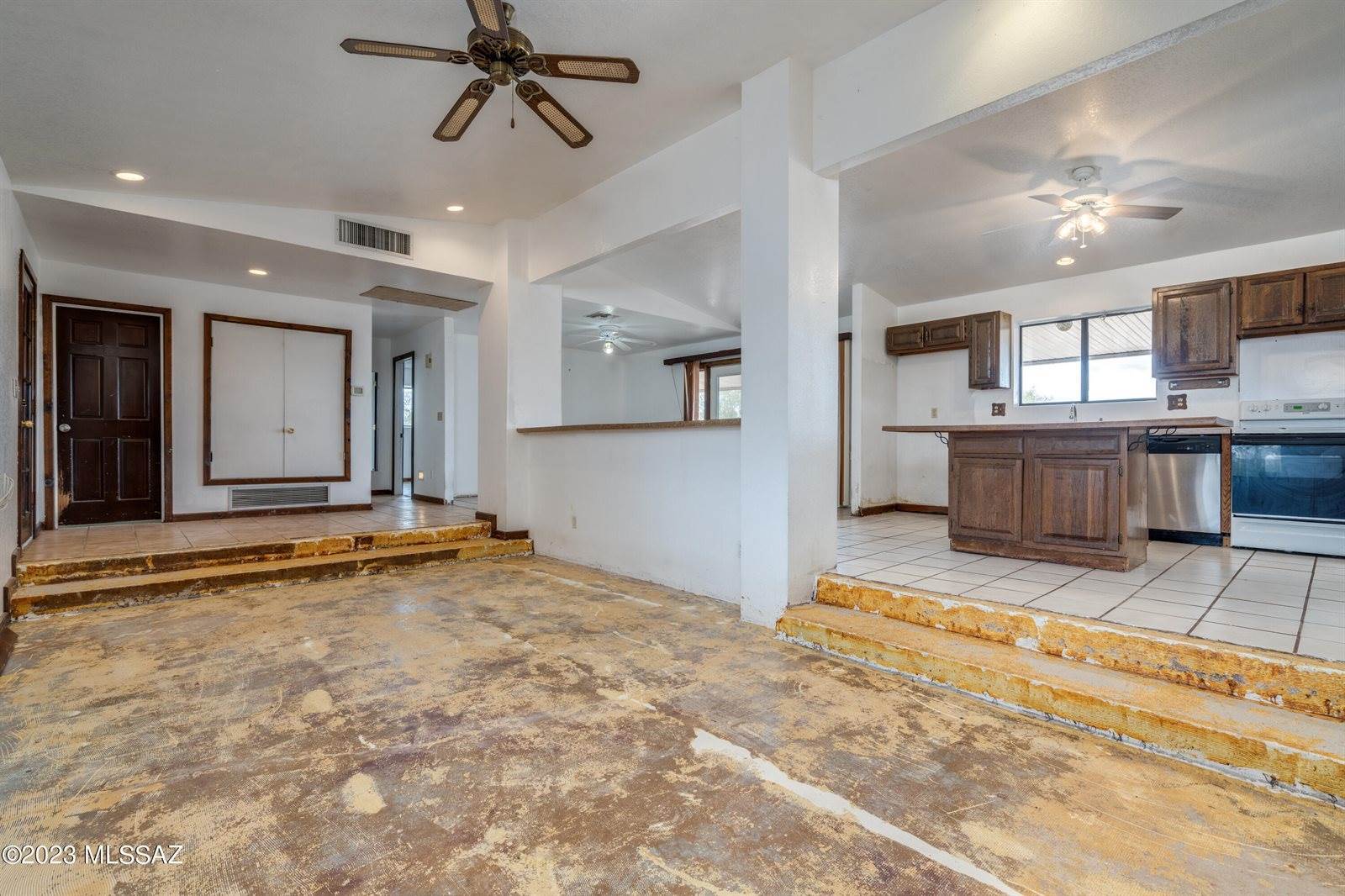 6180 North Panorama Drive, Tucson, AZ 85743