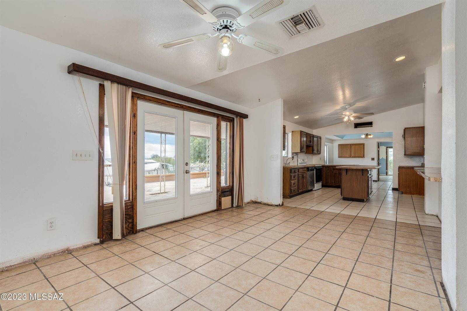 6180 North Panorama Drive, Tucson, AZ 85743