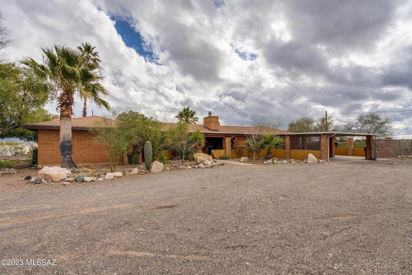 6180 North Panorama Drive, Tucson, AZ 85743