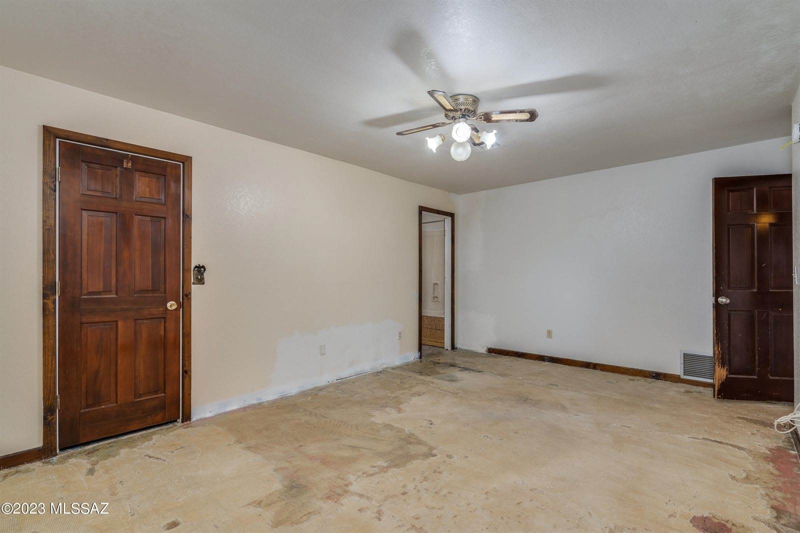 6180 North Panorama Drive, Tucson, AZ 85743