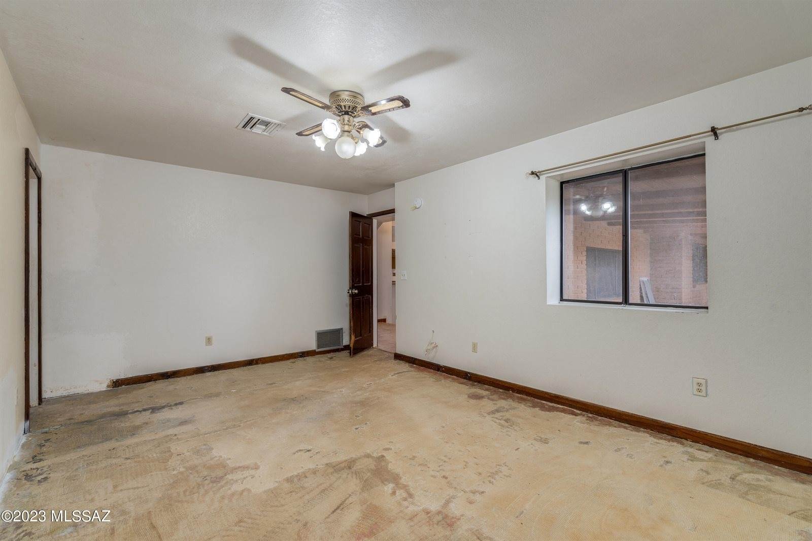 6180 North Panorama Drive, Tucson, AZ 85743