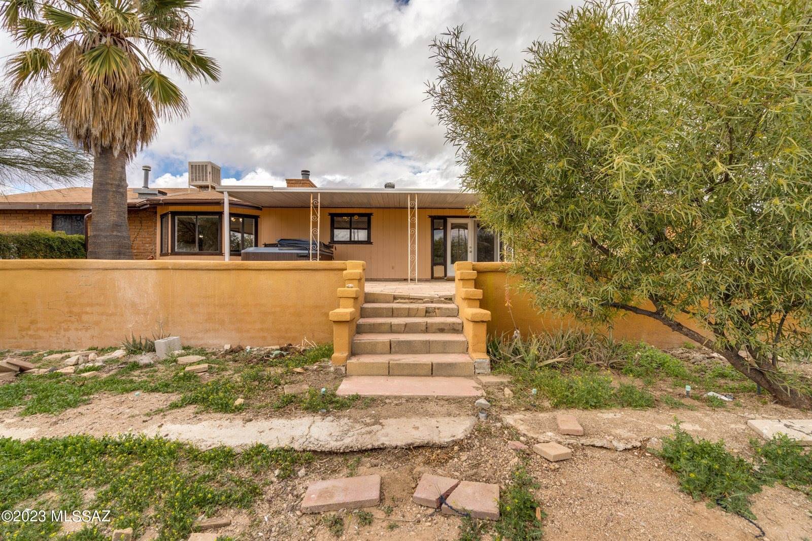 6180 North Panorama Drive, Tucson, AZ 85743