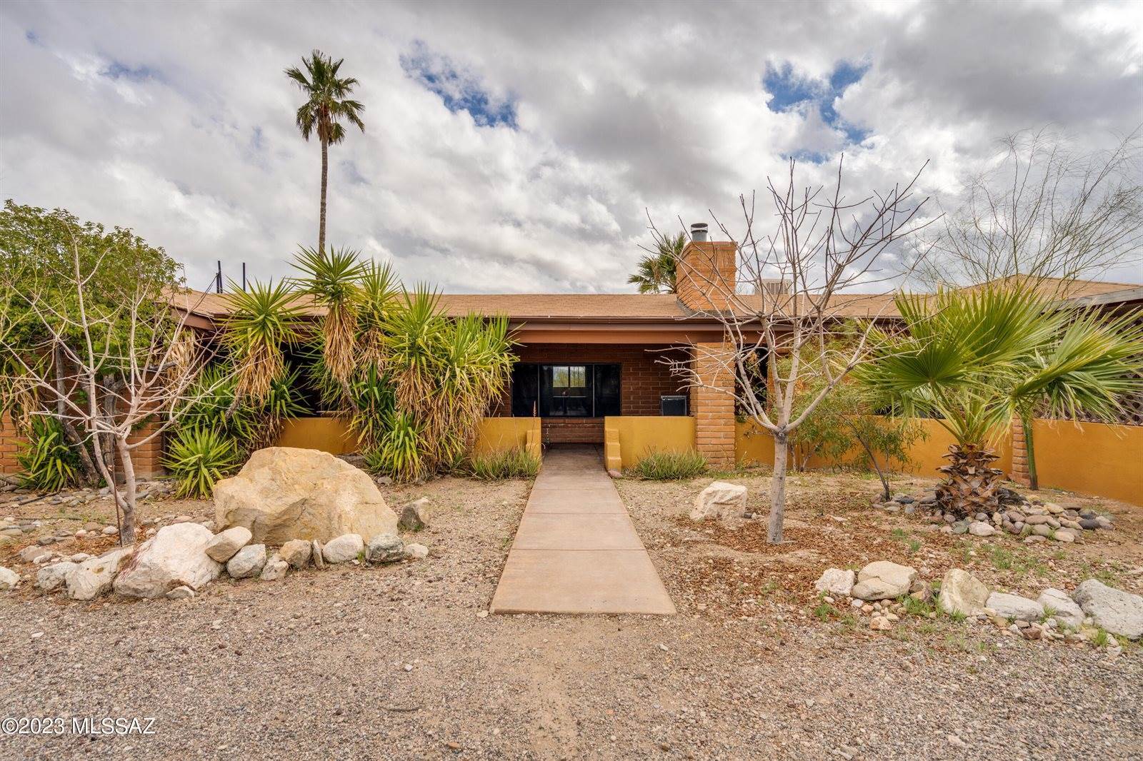 6180 North Panorama Drive, Tucson, AZ 85743