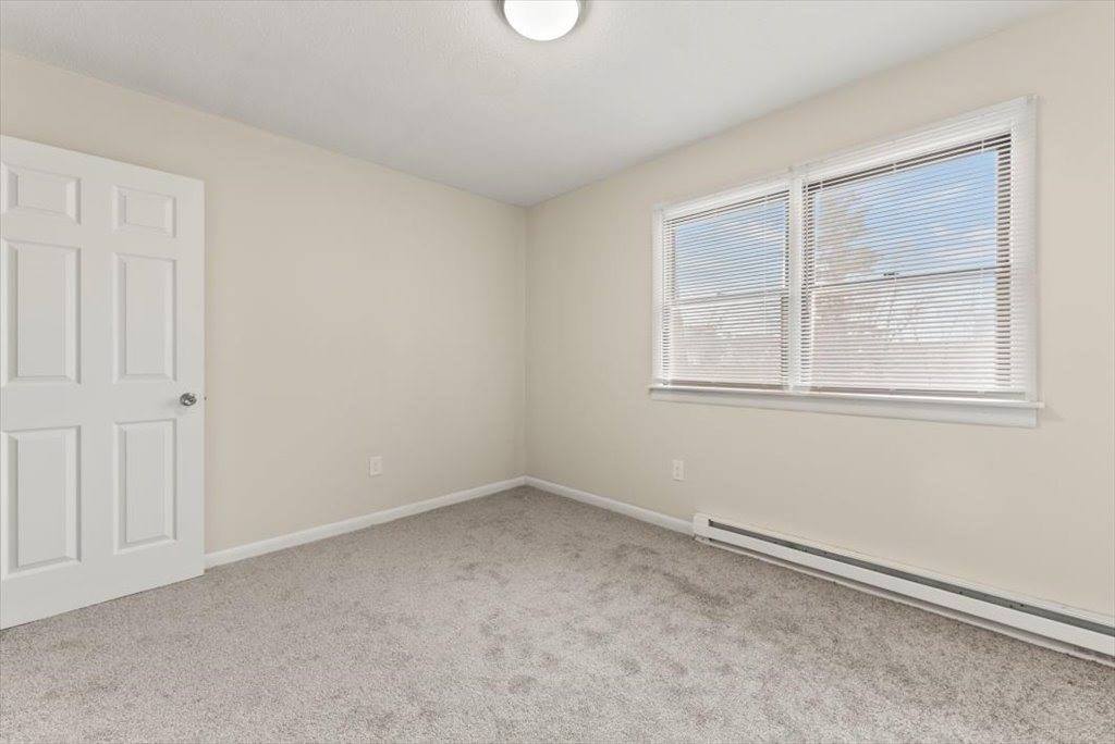 1460-1462 Dwight St, Springfield, MA 01107