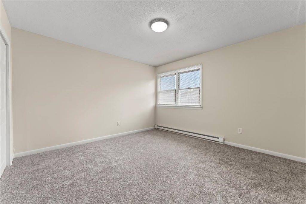 1460-1462 Dwight St, Springfield, MA 01107