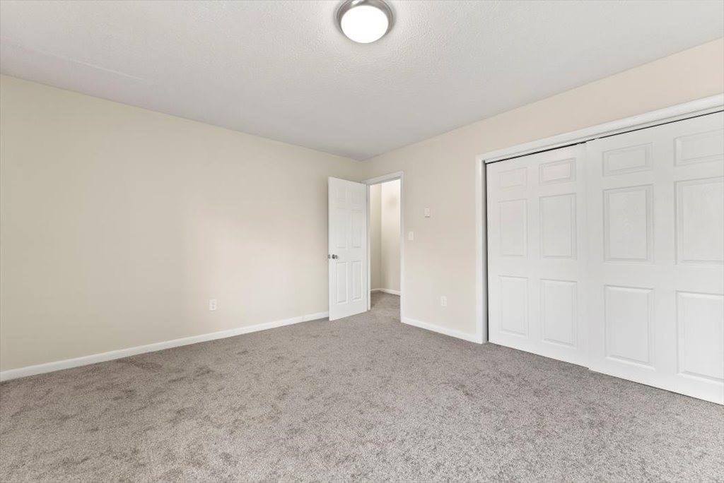 1460-1462 Dwight St, Springfield, MA 01107