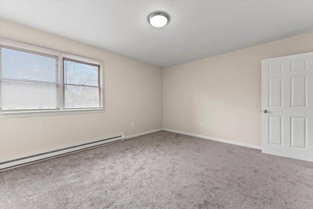 1460-1462 Dwight St, Springfield, MA 01107