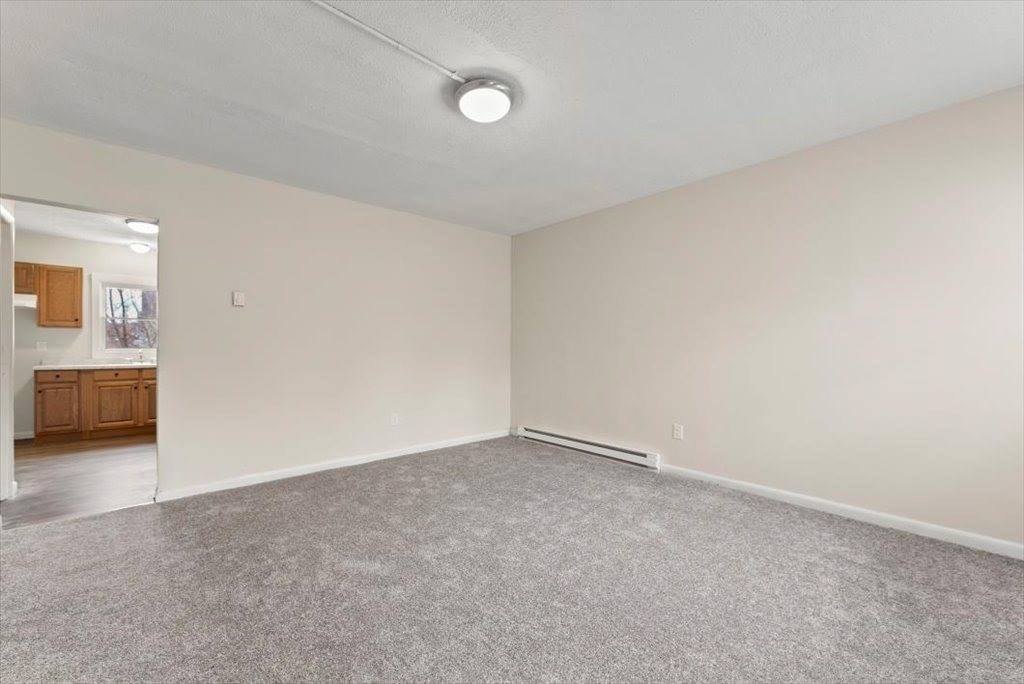 1460-1462 Dwight St, Springfield, MA 01107