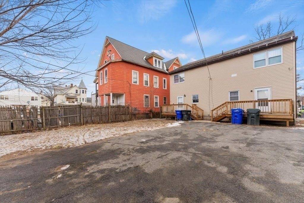 1460-1462 Dwight St, Springfield, MA 01107