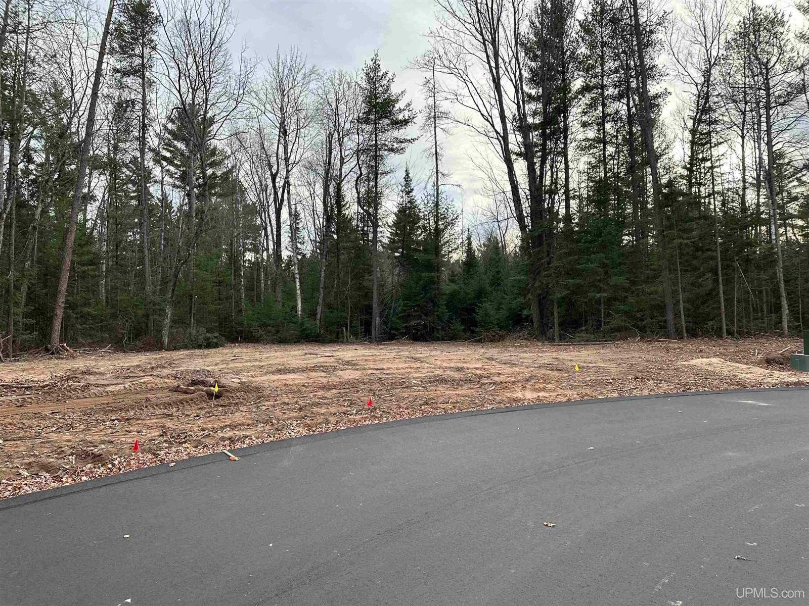 Lot 10 Parker LN, Marquette, MI 49855