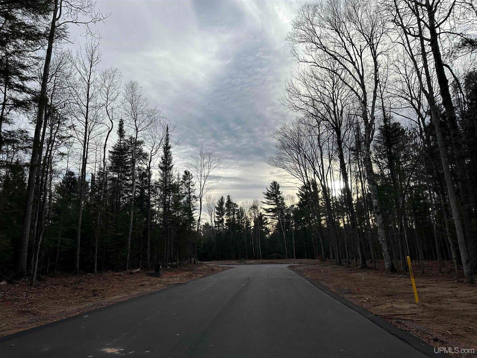 Lot 10 Parker LN, Marquette, MI 49855