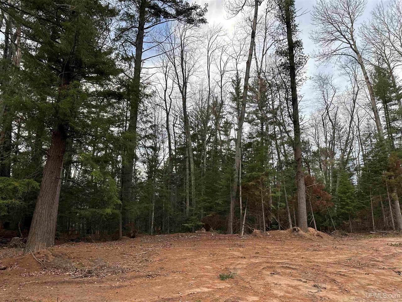 Lot 4 Parker LN, Marquette, MI 49855