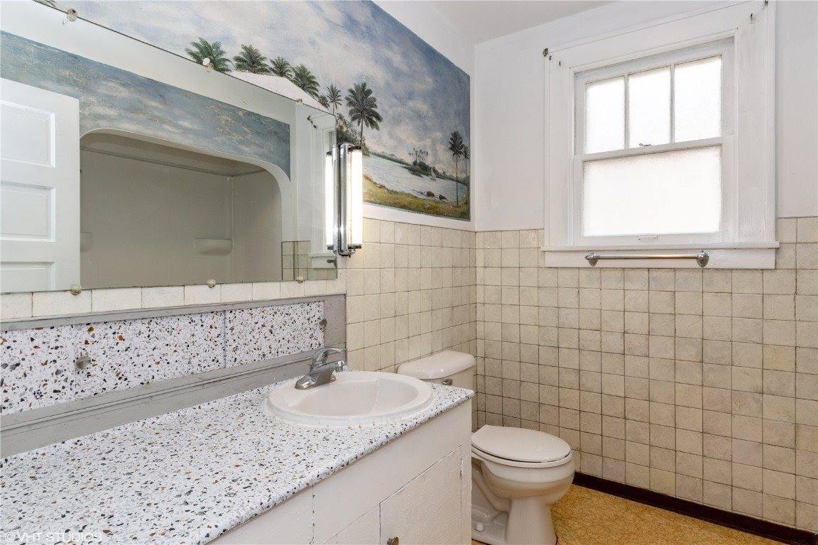 805 Oak Street, Muscatine, IA 52761