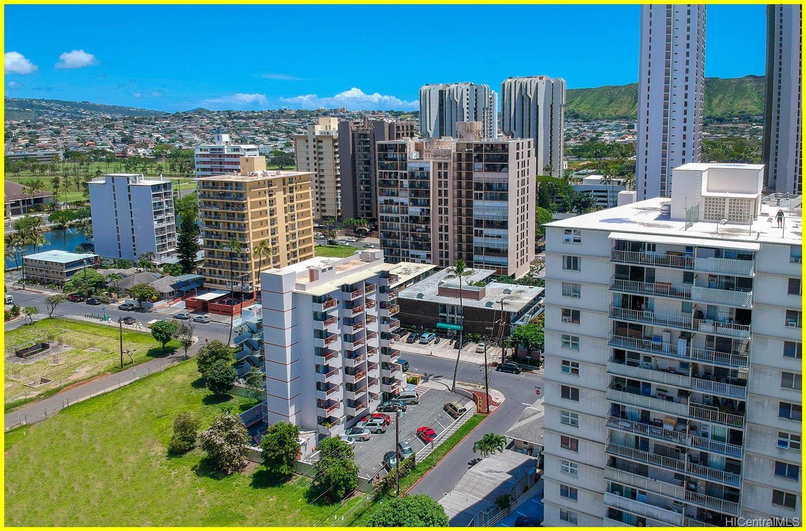 236 Liliuokalani Ave #304, Honolulu, HI 96815