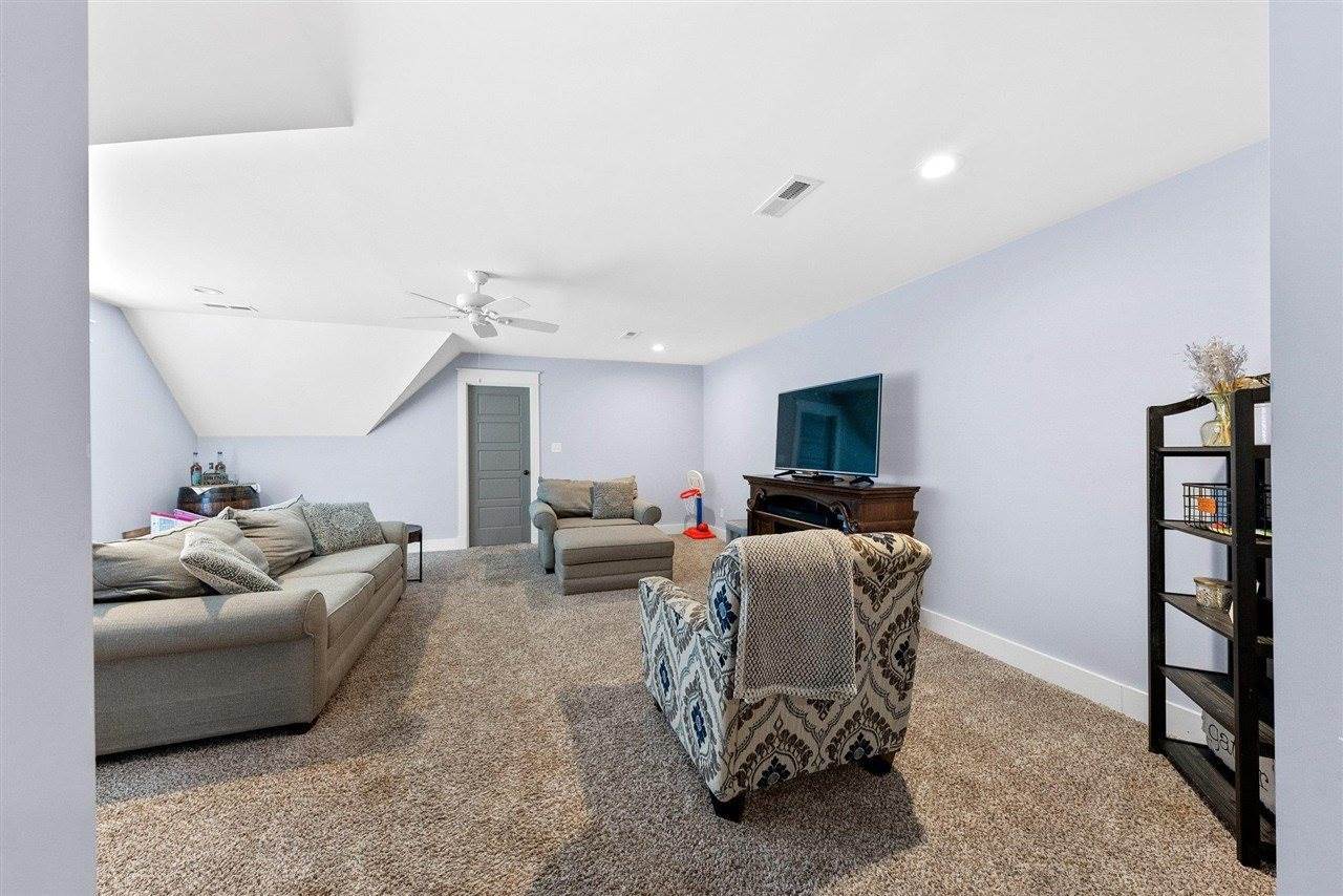 713 Spruce Court, Bowling Green, KY 42103