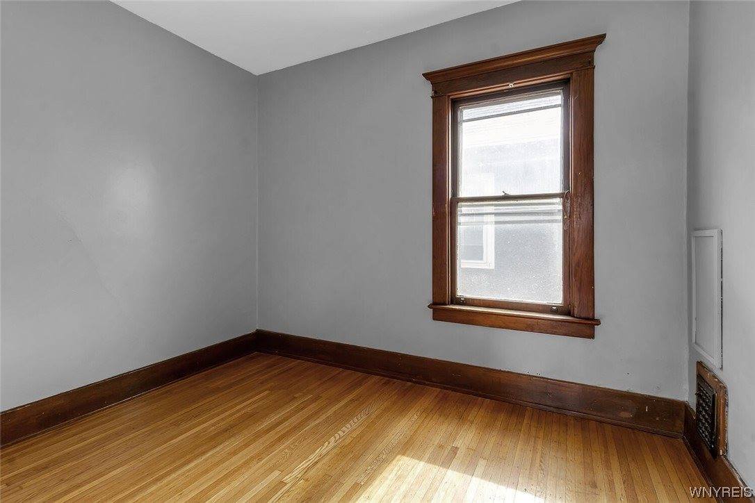 790 Mckinley Parkway, Buffalo, NY 14220