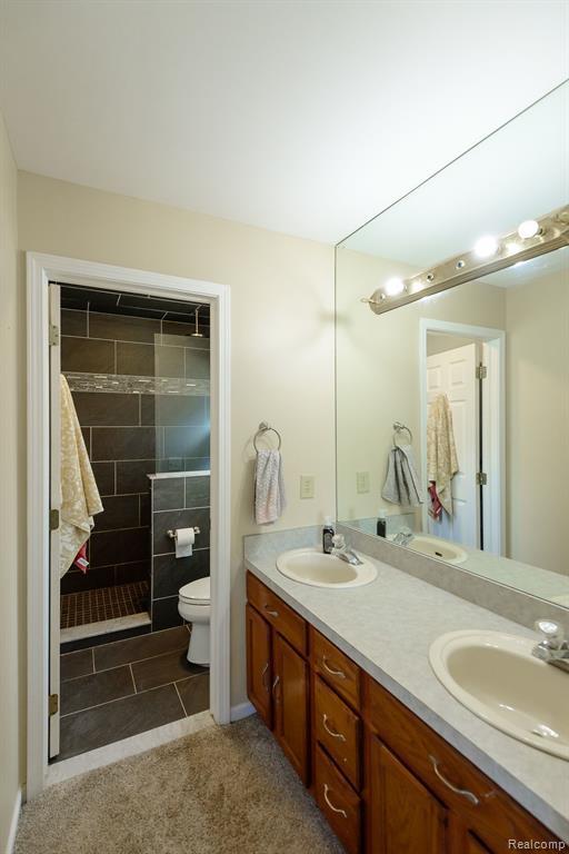 716 Bell Cove Court, Belleville, MI 48111