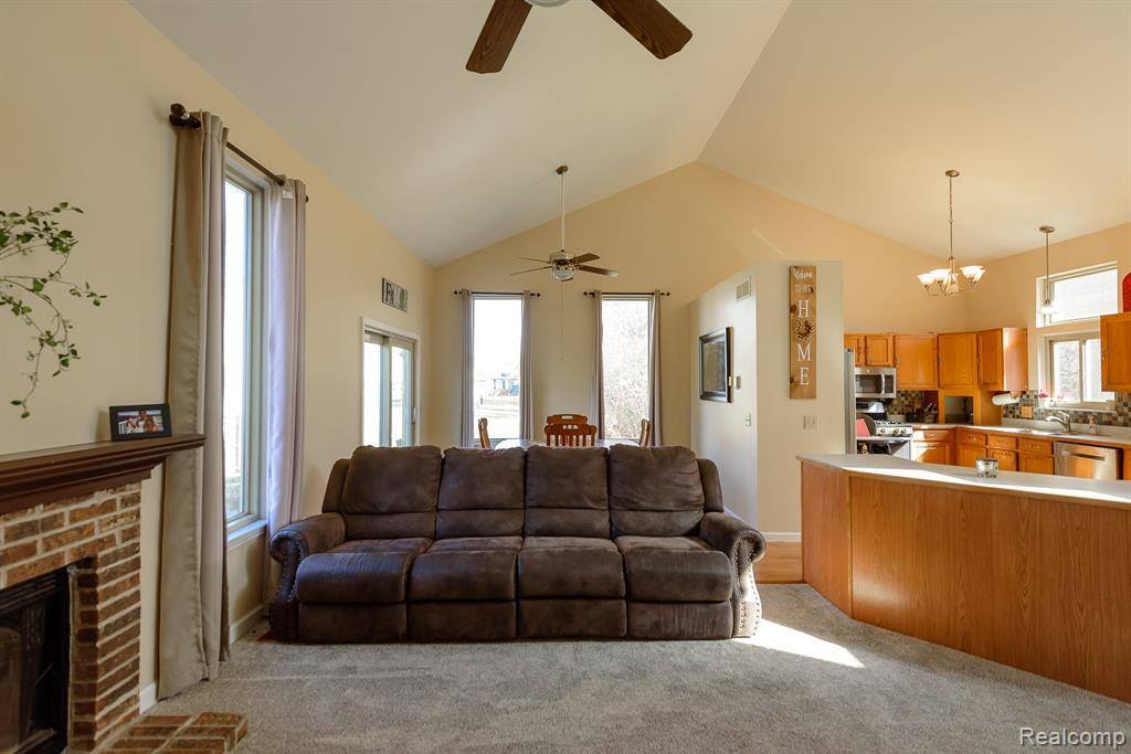 716 Bell Cove Court, Belleville, MI 48111