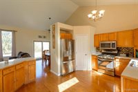 716 Bell Cove Court, Belleville, MI 48111