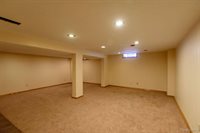 716 Bell Cove Court, Belleville, MI 48111