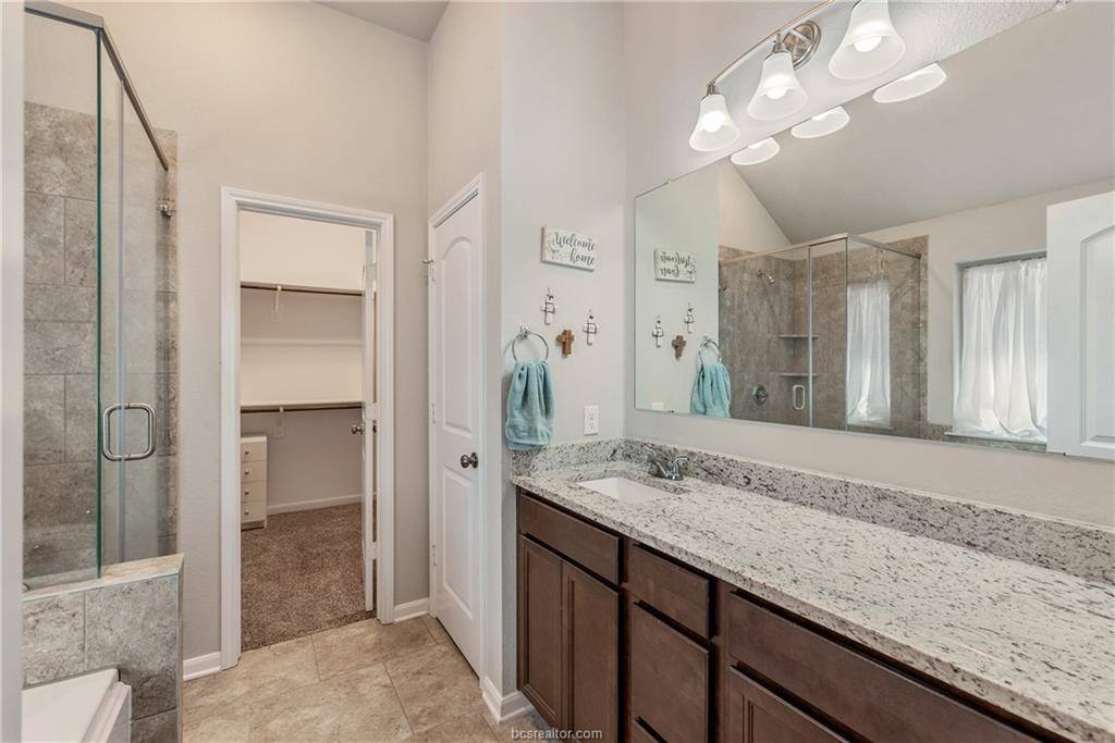 3858 Still Creek Loop, College Station, TX 77845