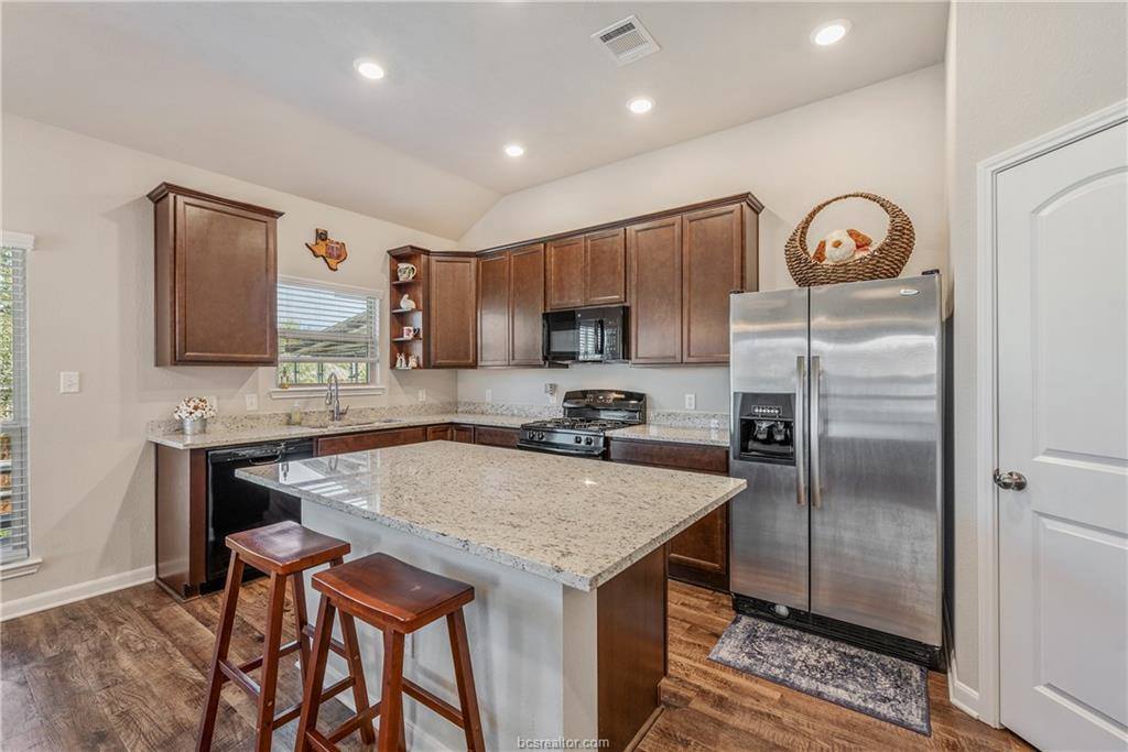 3858 Still Creek Loop, College Station, TX 77845