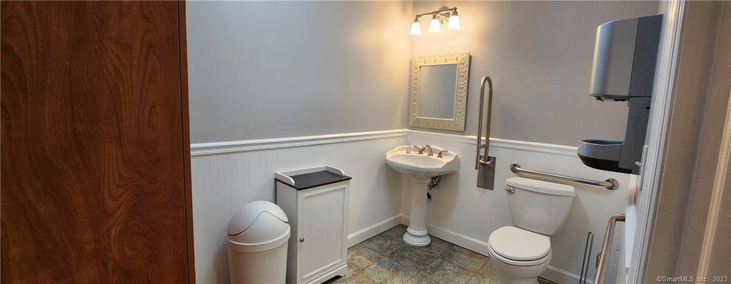 8-10 John Street, Fairfield, CT 06890