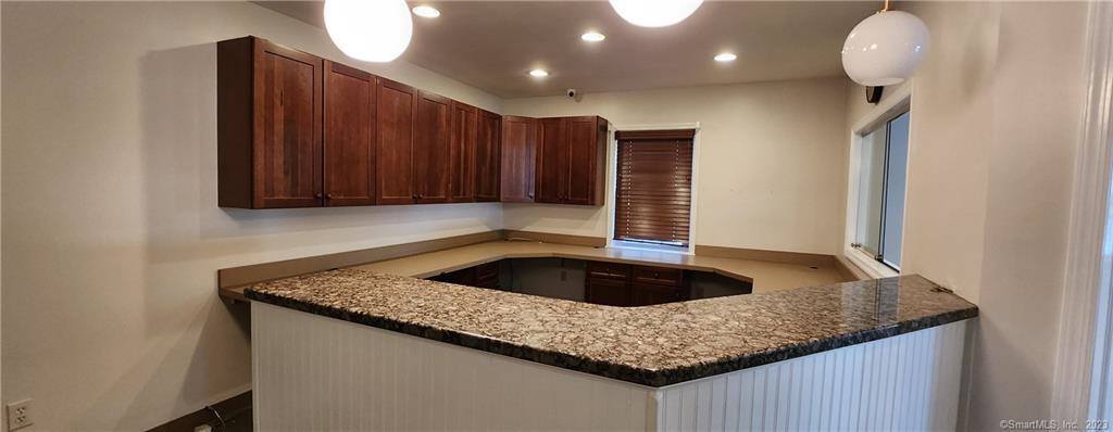 8-10 John Street, Fairfield, CT 06890