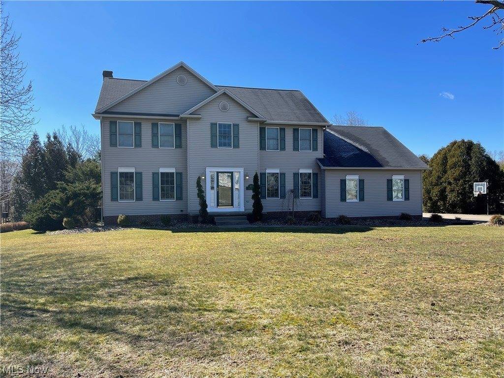 97 Topaz Circle, Canfield, OH 44406