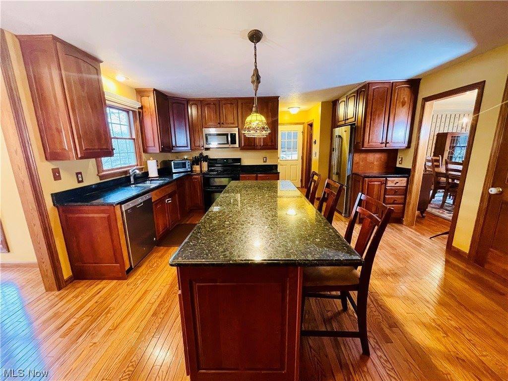 97 Topaz Circle, Canfield, OH 44406