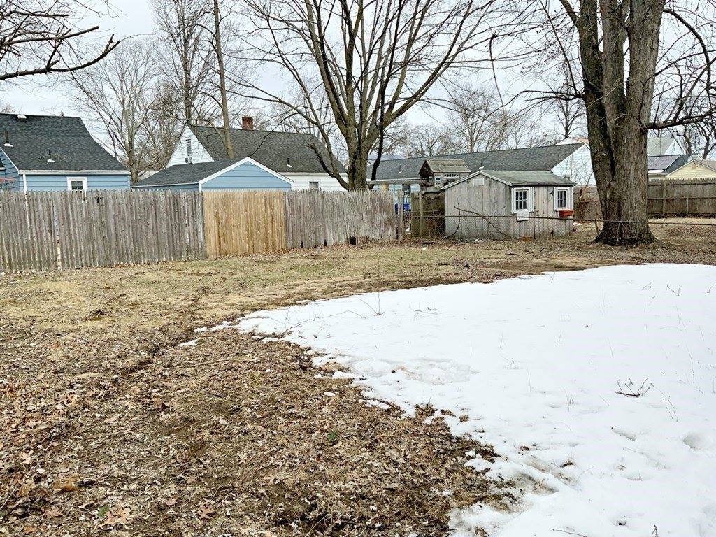 52-54 Campechi St, Springfield, MA 01104
