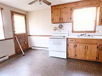 52-54 Campechi St, Springfield, MA 01104