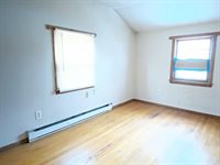 52-54 Campechi St, Springfield, MA 01104