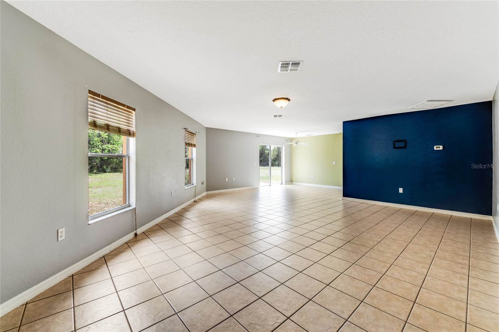 916 Florida Avenue, Orange City, FL 32763