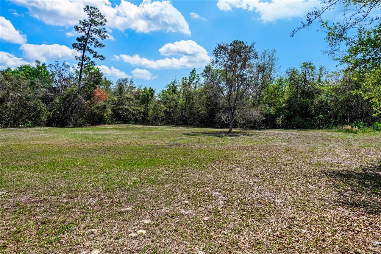 916 Florida Avenue, Orange City, FL 32763