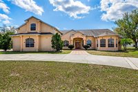 916 Florida Avenue, Orange City, FL 32763