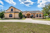 916 Florida Avenue, Orange City, FL 32763