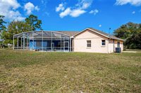 916 Florida Avenue, Orange City, FL 32763