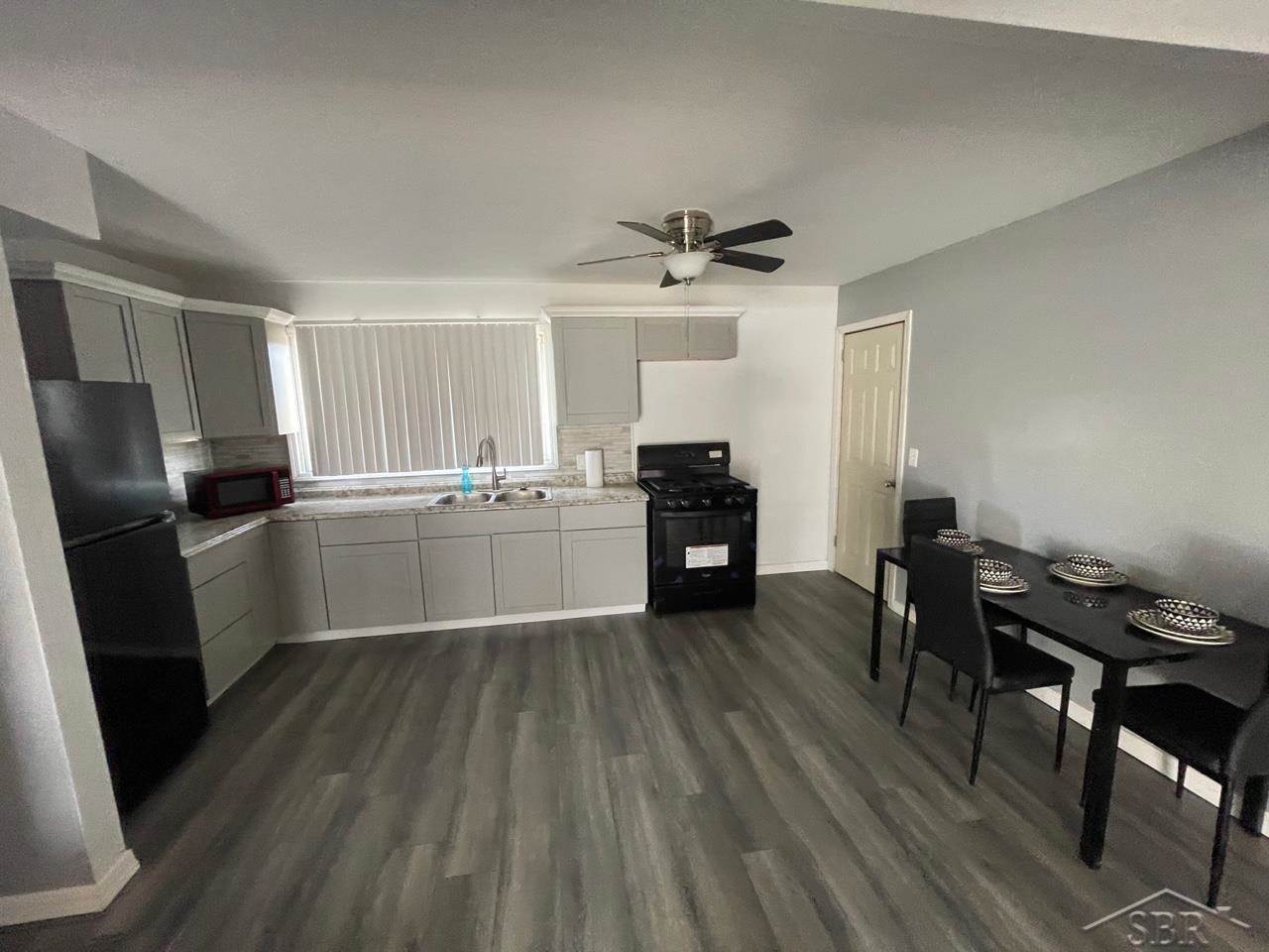 3329 Mysylvia, Saginaw, MI 48601