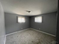 3329 Mysylvia, Saginaw, MI 48601