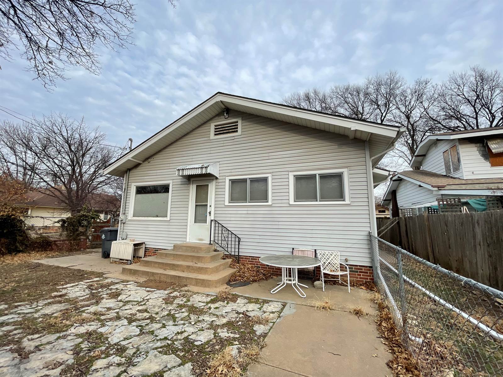 401 S Erie St, Wichita, KS 67211