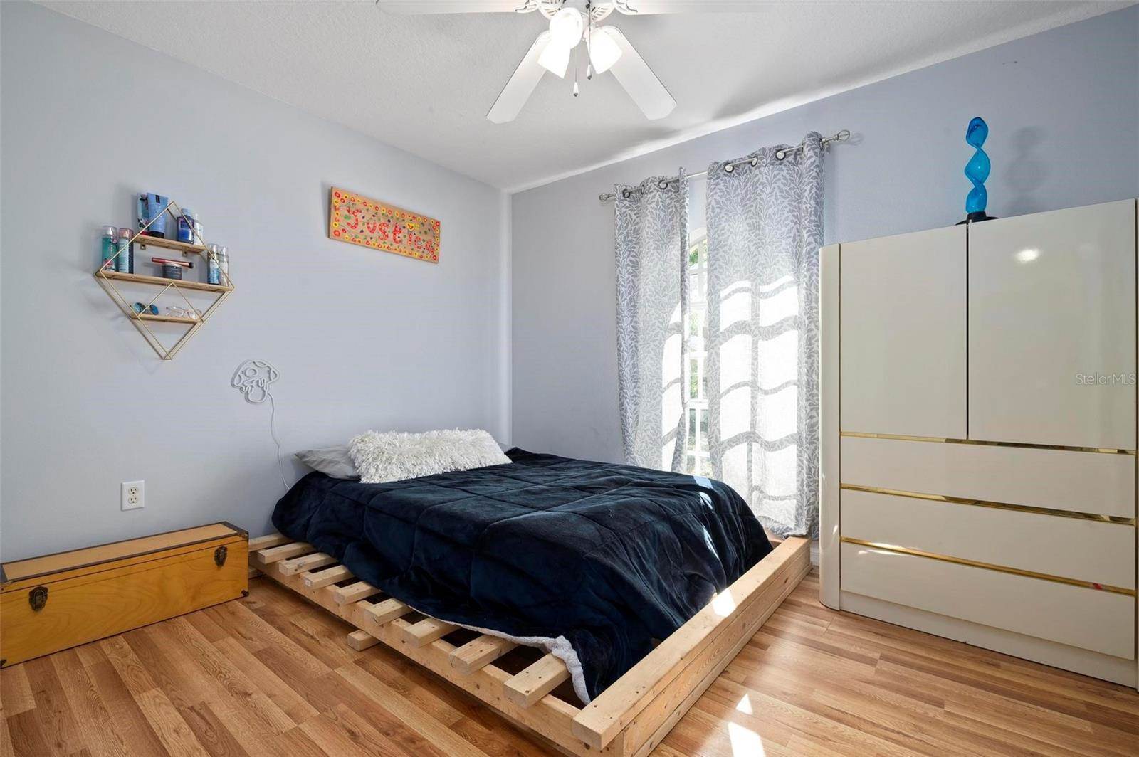 4233 Malden Drive, Sarasota, FL 34241