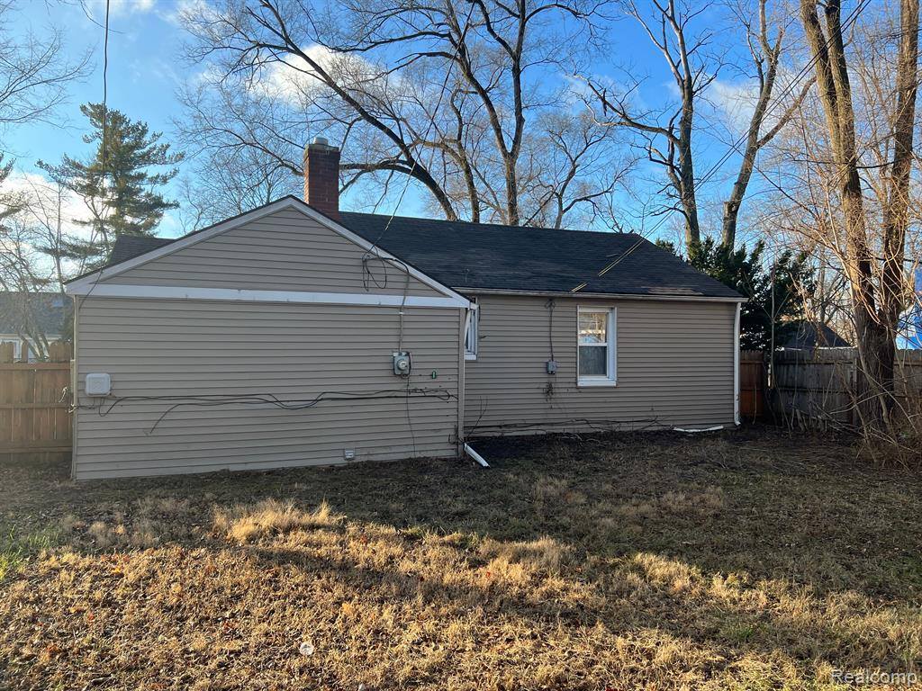 20210 Westhampton Avenue, Southfield, MI 48075