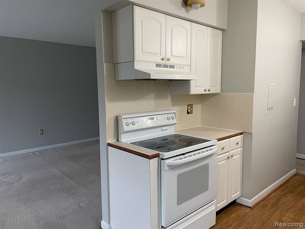 32815 Fargo Street, Livonia, MI 48152
