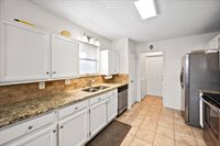 1049 Acorn Lane, Burleson, TX 76028