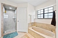 1049 Acorn Lane, Burleson, TX 76028