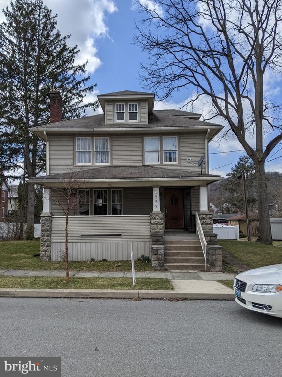 1005 Elmira St, Williamsport, PA 17701